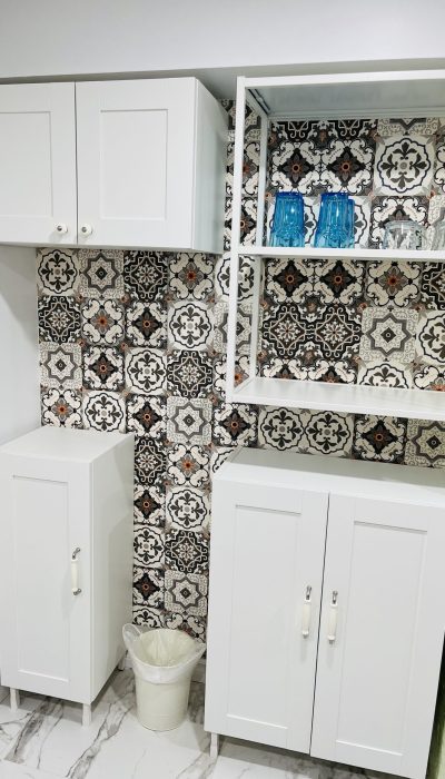 2 bedroom furnished apartment for rent in Toronto near Runnymede